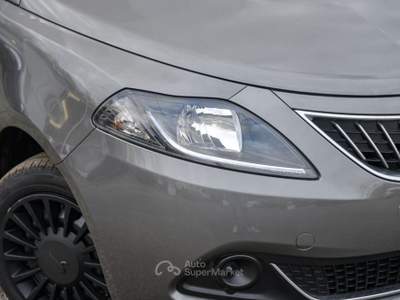 Lancia Ypsilon  - ypsilon 1.2 silver gpl 69cv Grigio usata Legnano