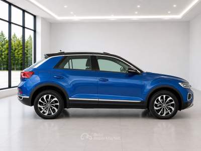 Volkswagen T-Roc  - t-roc 1.0 tsi style 110cv Blu/Azzurro usata Legnano