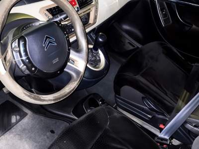 Citroen C4 Picasso tenuta in buone condizioni Nero usata Cancello ed Arnone