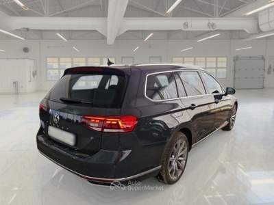 Volkswagen Passat VOLKSWAGEN PASSAT VARIANT 1.4 PLUG IN HYBRID GTE DSG STATION WAGON usata Verona
