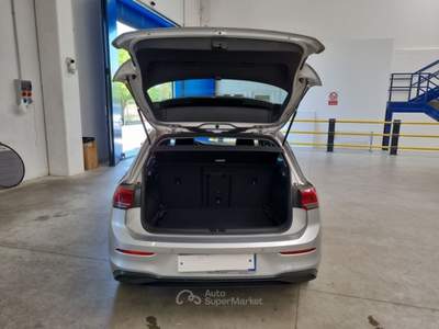 Volkswagen Golf VOLKSWAGEN GOLF VIII 2.0 TDI LIFE DSG 5 PORTE BERLINA usata Casei Gerola