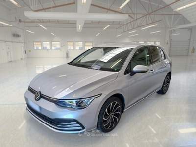 Volkswagen Golf VOLKSWAGEN GOLF VIII 2.0 TDI LIFE DSG 5 PORTE BERLINA usata Casei Gerola