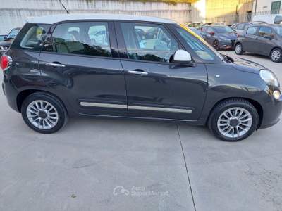 Fiat 500L 85 CV BI-COLORE Nero usata Balvano