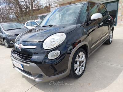 Fiat 500L 120 CV Trekking TETTO PANOR Nero usata Balvano