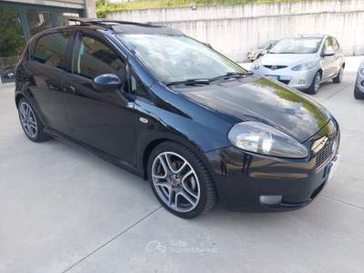 Fiat Grande Punto 90 CV 5 porte Sport Nero usata Balvano