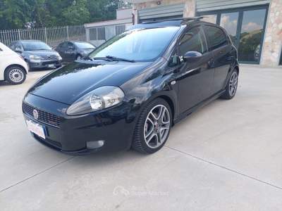 Fiat Grande Punto 90 CV 5 porte Sport Nero usata Balvano