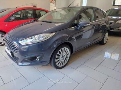 Ford Fiesta 5 porte Titanium Blu/Azzurro usata Balvano