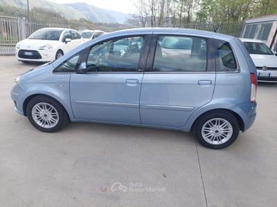 Lancia Musa 95 CV Gold 2011 km certificati Blu/Azzurro usata Balvano