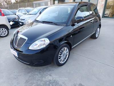 Lancia Ypsilon Benzina 60cv 3porte Nero usata Balvano