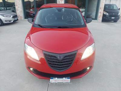 Lancia Ypsilon 16V 95 CV 5 porte 2015 Rosso usata Balvano