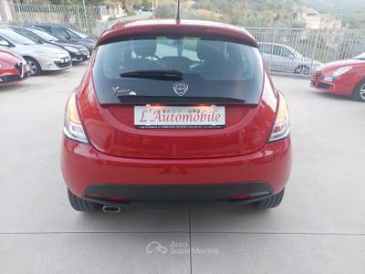 Lancia Ypsilon 16V 95 CV 5 porte 2015 Rosso usata Balvano