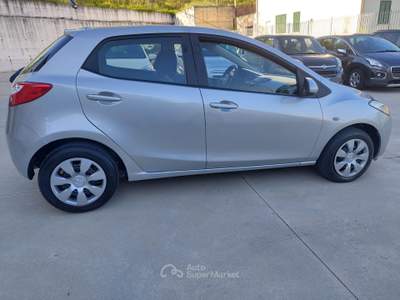 Mazda 2 5porte Easy Grigio usata Balvano