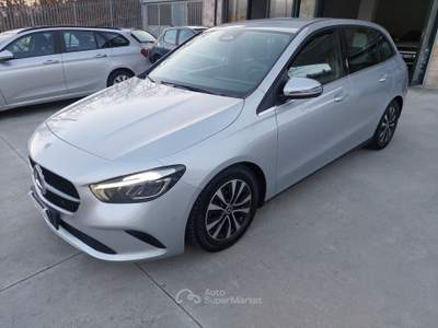 Mercedes-Benz Classe B B 180 d Automatic AMG Line Premium Grigio usata Balvano