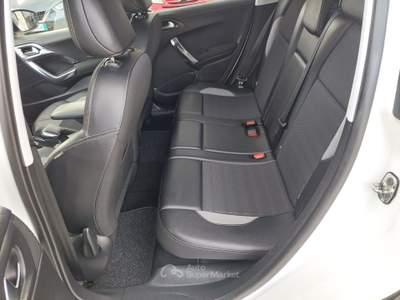 Peugeot 2008 BlueHDi 100cv Allure Bianco usata Balvano