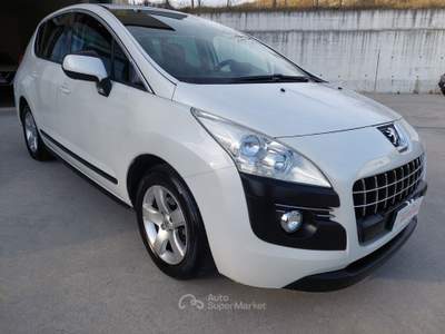 Peugeot 3008 cambio robotizzato Blu/Azzurro usata Balvano