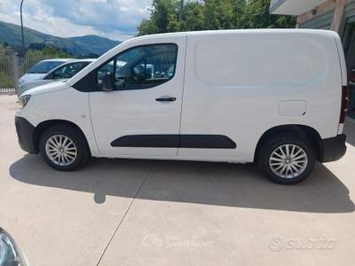 Peugeot Partner cv 2020 Bianco usata Balvano