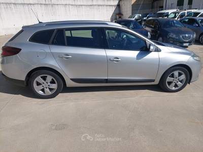 Renault Mégane Megane 1.5 dCi 110CV 6MARCE SW Grigio usata Balvano