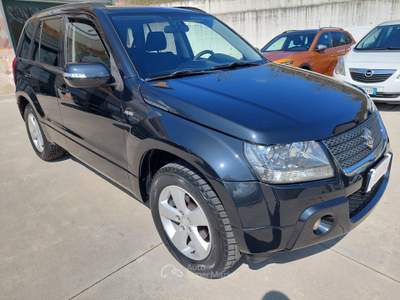 Suzuki Grand Vitara 5 porte Executive 4x4 Nero usata Balvano
