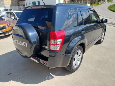 Suzuki Grand Vitara 5 porte Executive 4x4 Nero usata Balvano