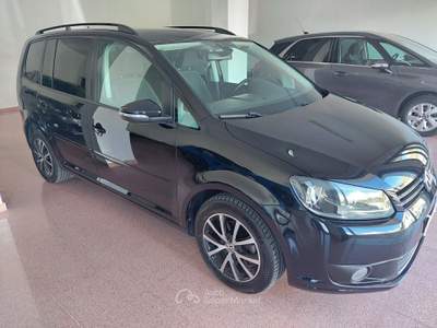 Volkswagen Touran Trendline 7posti 6marce Blu/Azzurro usata Balvano