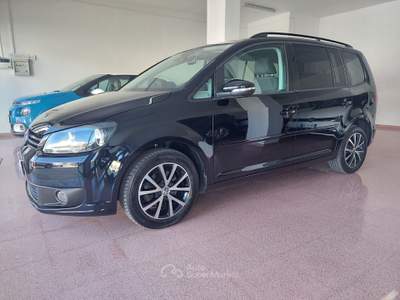 Volkswagen Touran Trendline 7posti 6marce Blu/Azzurro usata Balvano