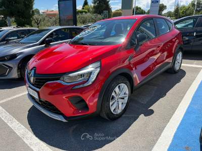 Renault Captur Full Hybrid 145 CV Rosso usata Lanciano