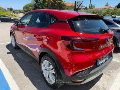 Renault Captur Full Hybrid 145 CV Rosso usata Lanciano