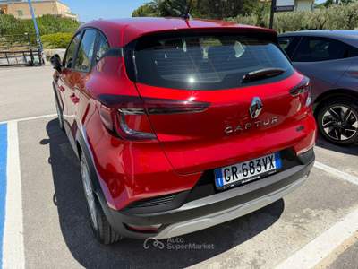 Renault Captur Full Hybrid 145 CV Rosso usata Lanciano