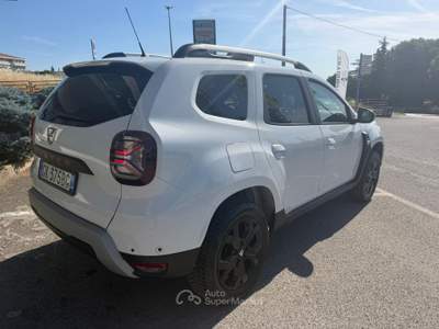 Dacia Duster 4x4 1.5 diesel Bianco usata Lanciano