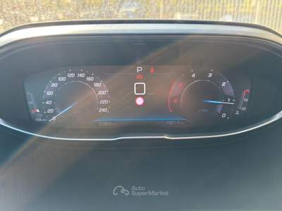 Peugeot 5008 - 7 posti - 1.5 BlueHDi 130CV Diesel usata Budrio