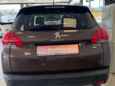 Peugeot 2008 Auto in condizioni impeccabili, non fumatori. Marrone usata MILAZZO