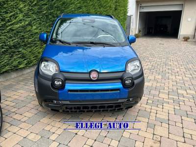 Fiat Panda PANDINA CROSS  1.0  Hybrid KM0 Blu/Azzurro usata CASTELLO DI ANNONE