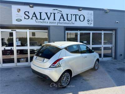 Lancia Ypsilon LANCIA Y NEOPATENTATI Bianco usata Pomezia