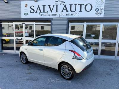 Lancia Ypsilon LANCIA Y NEOPATENTATI Bianco usata Pomezia