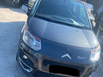 Citroen C3 Picasso Tenuta in buono stato Grigio usata Cancello ed Arnone