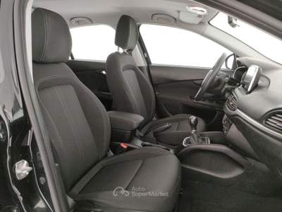 Fiat Tipo 1.3 Mjt S&S 5 porte Easy Business Nero usata Barletta