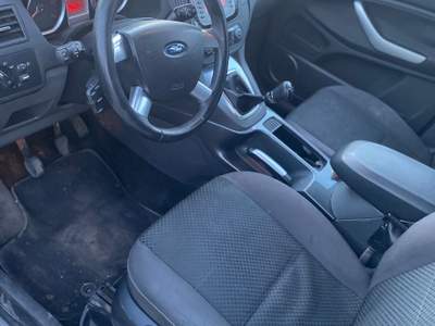 Ford C-Max Tenuta in buono stato Grigio usata Cancello ed Arnone