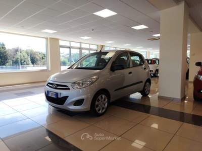 Hyundai i10 i10 1.1 12V Classic Argento usata MONTE URANO