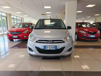 Hyundai i10 i10 1.1 12V Classic Argento usata MONTE URANO