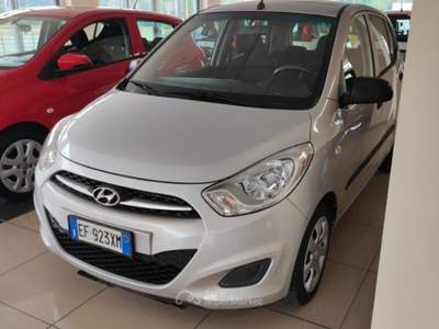 Hyundai i10 i10 1.1 12V Classic Argento usata MONTE URANO