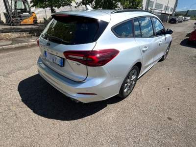 Ford Focus Focus 1.0 EcoBoost Hybrid 125CV Powershift SW ST-Line Design Argento usata Laterina