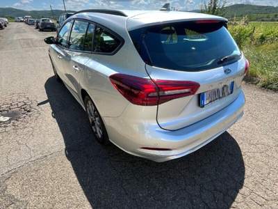 Ford Focus Focus 1.0 EcoBoost Hybrid 125CV Powershift SW ST-Line Design Argento usata Laterina