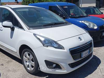 Peugeot 5008 Peugeot 5008 Sette Posti Bianco usata Terni
