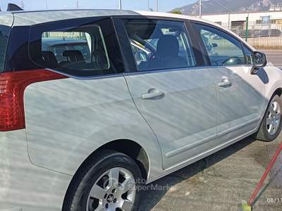 Peugeot 5008 Peugeot 5008 Sette Posti Bianco usata Terni
