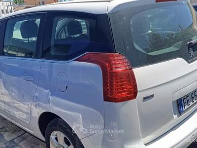Peugeot 5008 Peugeot 5008 Sette Posti Bianco usata Terni
