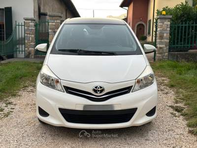 Toyota Yaris 5P NEOPAT KMCERT GARANZ UNICOPR usata Odolo
