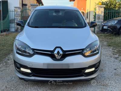 Renault Mégane MEGANE dCi 110CV LIMITED KMCERT GARANZ UNI usata Odolo