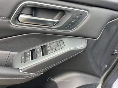Nissan Qashqai Xtronic Tekna Km 0 usata Modena