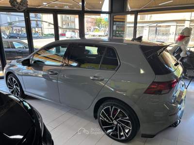 Volkswagen Golf VW Golf 1.0 eTSI EVO DSG Life scarico akrapovic, n usata Fiesso d'Artico