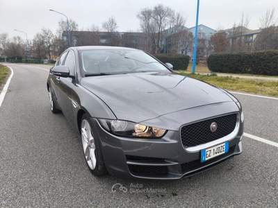 Jaguar XE 2,0 180CV- AUTOMATICA-EURO 6- MOTORE NUO usata Brescia